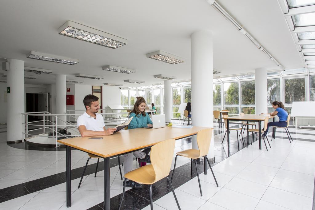Residencia Universitaria Resa Siglo XXI Кульєредо Екстер'єр фото