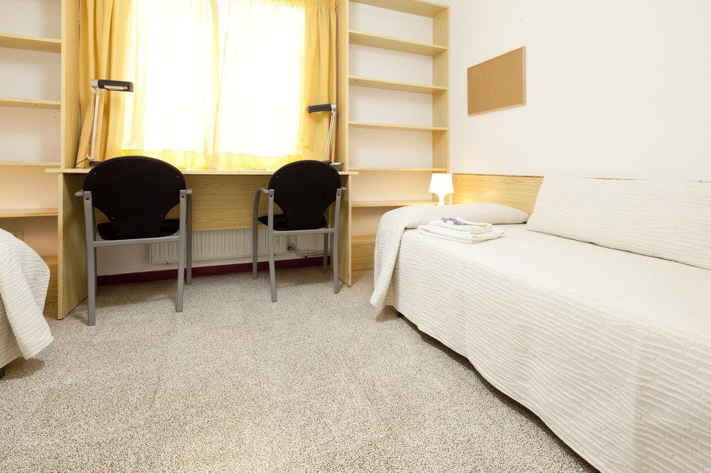 Residencia Universitaria Resa Siglo XXI Кульєредо Екстер'єр фото