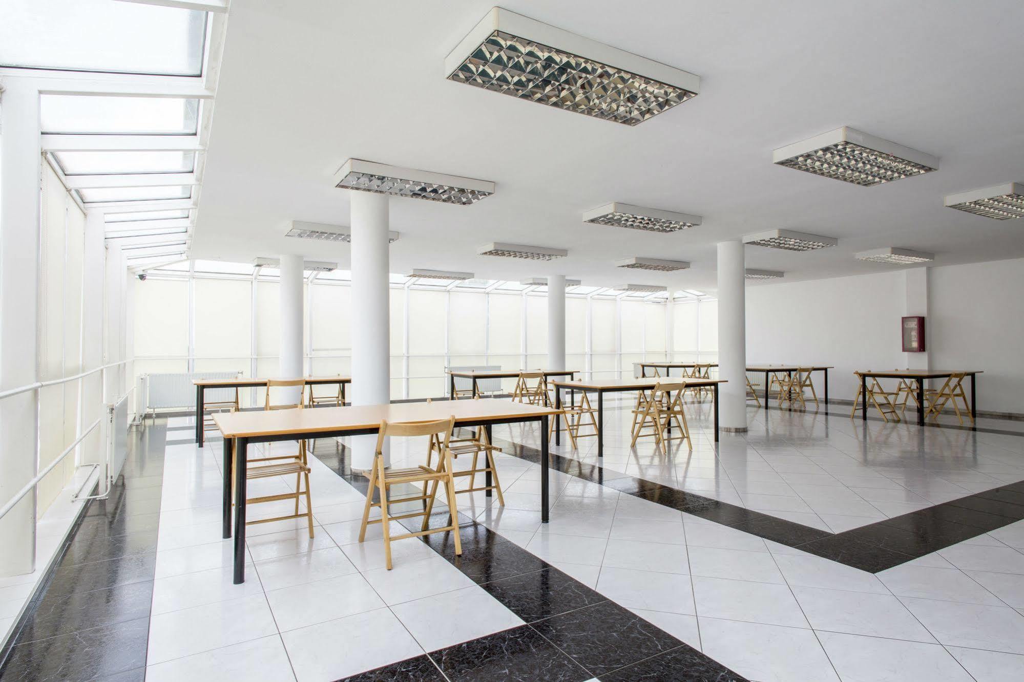 Residencia Universitaria Resa Siglo XXI Кульєредо Екстер'єр фото
